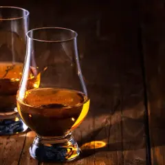 Ingrédients du whiskey : les secrets des composants essentiels à connaître