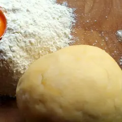 Ingrédients essentiels pour réussir votre pâte brisée parfaite
