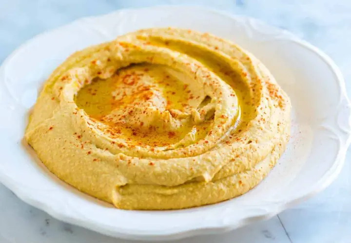 Ingrédients essentiels pour un houmous maison savoureux et facile
