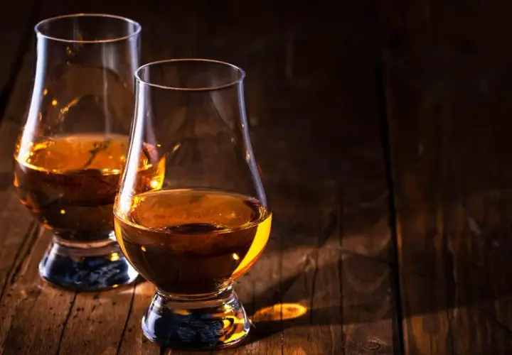 Ingrédients du whiskey : les secrets des composants essentiels à connaître