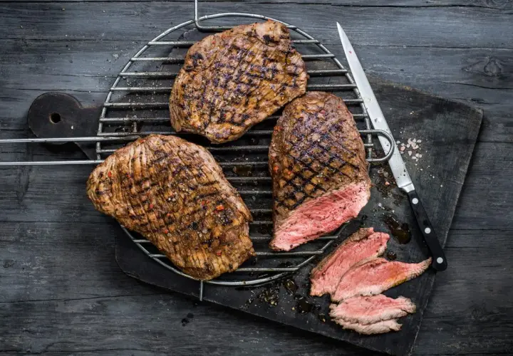Préparez la meilleure bavette grillée : astuces et recettes inratables