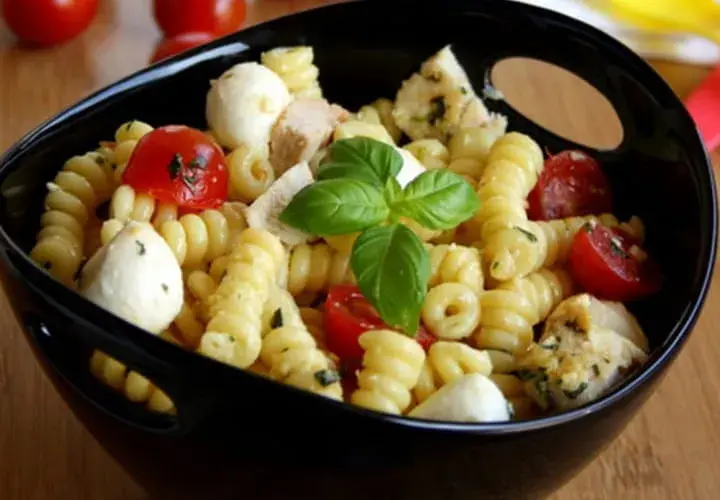 Recettes de salade froide de pâtes délicieuses et faciles à préparer