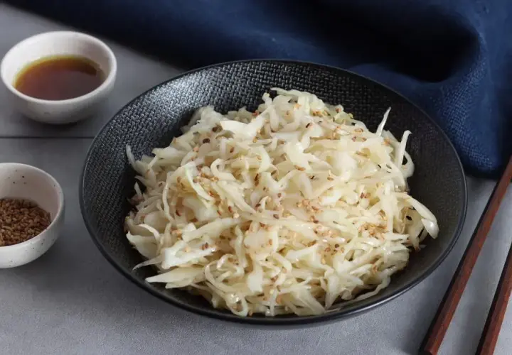 Recette de salade chou : une version crémeuse qui ravira vos invités
