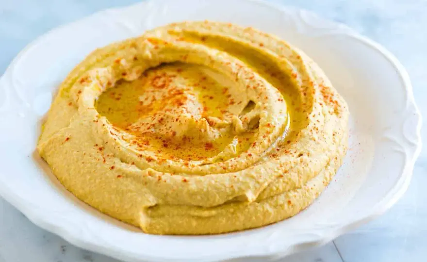 Ingrédients essentiels pour un houmous maison savoureux et facile