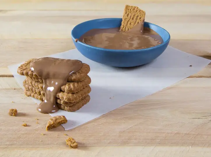 Ingrédients du spéculoos : ce que vous devez savoir pour réussir vos biscuits