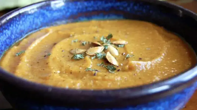 Zdjęcie Savourez une délicieuse soupe potiron et marron pour l'hiver